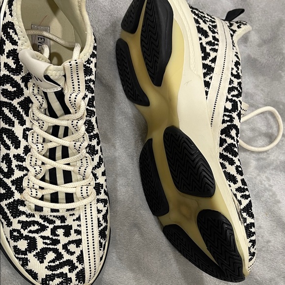 Steve Madden Cream & Black Leopard-Print Knit Sneakers - Picture 4 of 4